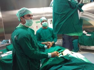 Dr Kashinath Bangar Giving Nerve Block for Sciatica Nerve Pain Condition