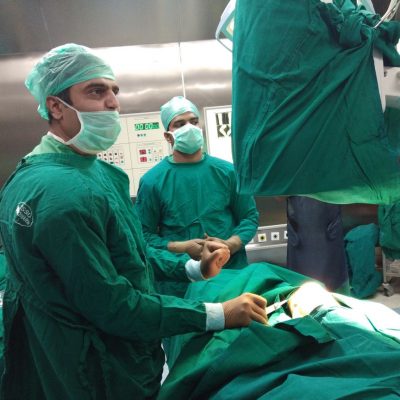 Dr Kashinath Bangar Giving Nerve Block for Sciatica